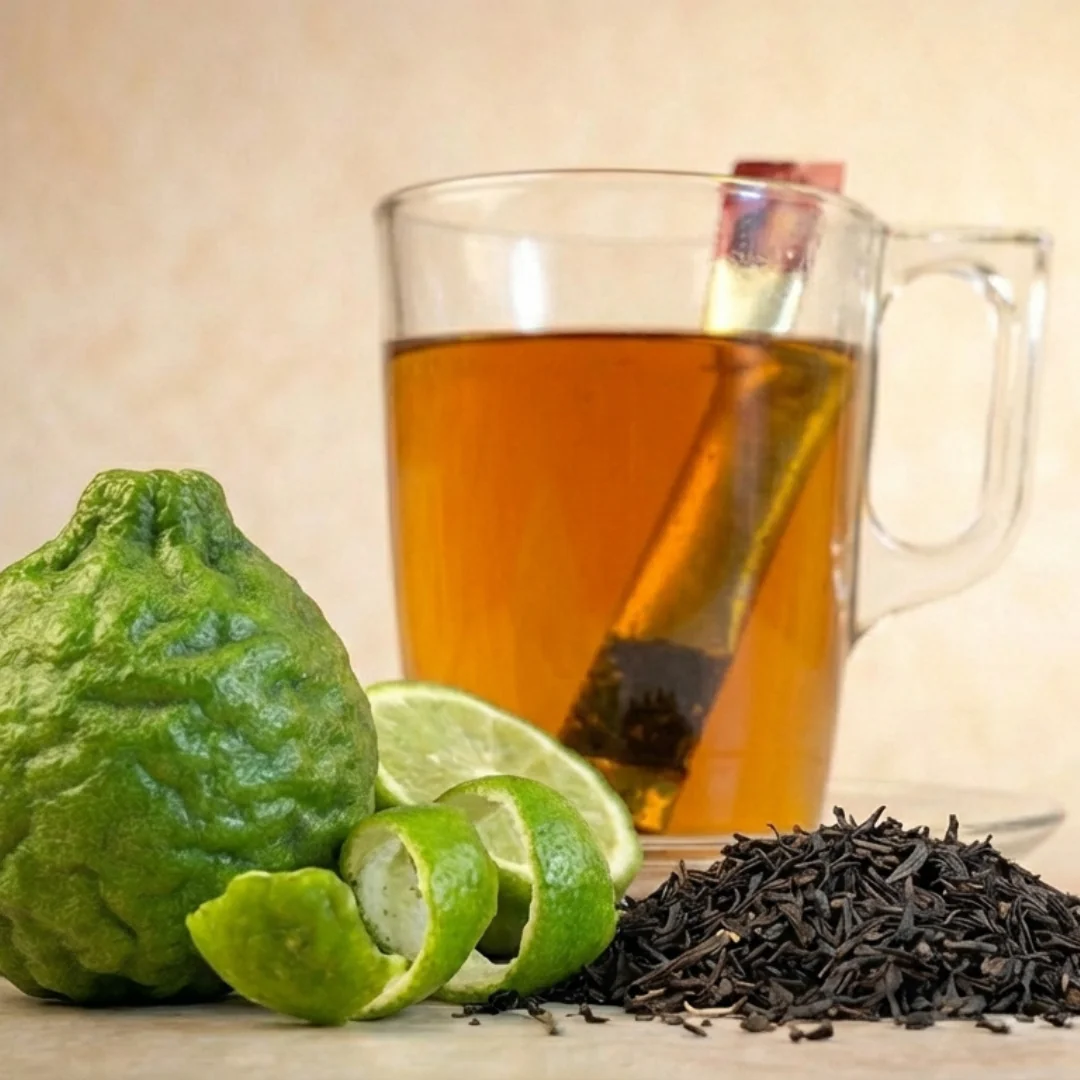 Earl Grey Imperial stick tea egy üveg csészében, citrusos hangulattal és fekete teával.